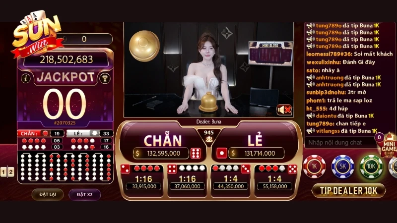 Game cung cấp giao diện thân thiện cùng hệ thống tính năng đa dạng